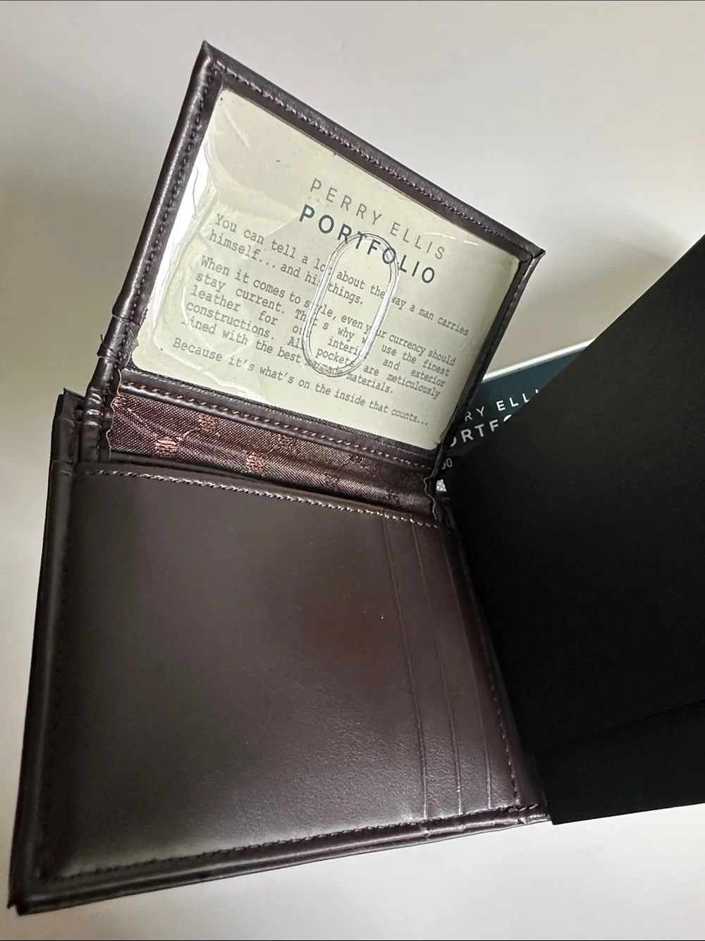 NWT Perry Ellis Portfolio Passcase with Removable ID Wallet Black